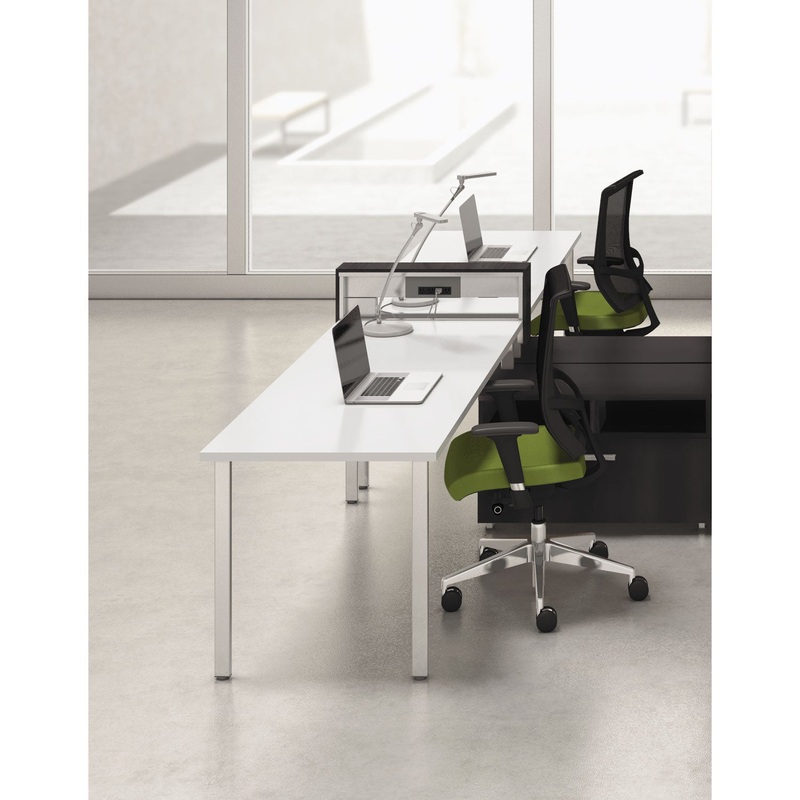 E5 TWO-PERSON WORKSTATION WITH BELTWAY, 123.5W X 73D X 29.5H, WHITE/RAVEN