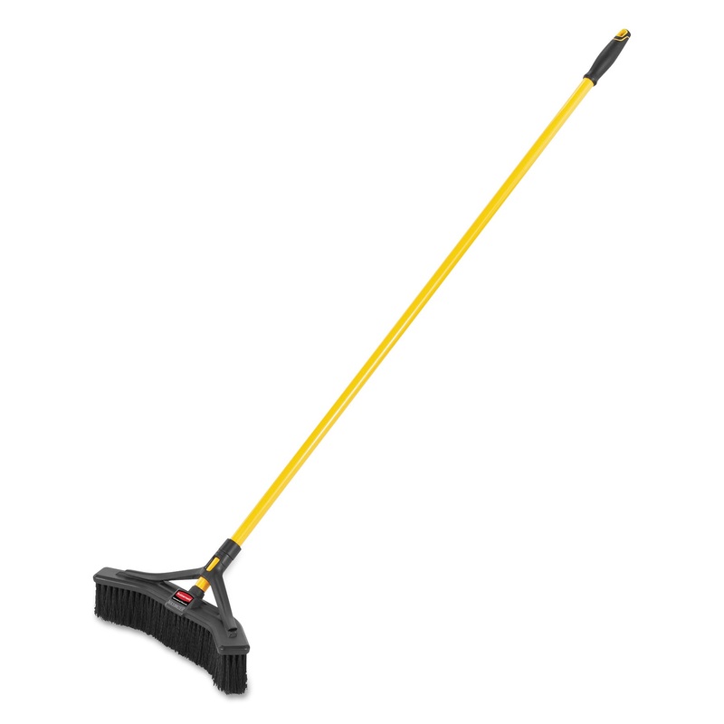 MAXIMIZER PUSH-TO-CENTER BROOM, 18″, POLYPROPYLENE BRISTLES, YELLOW/BLACK