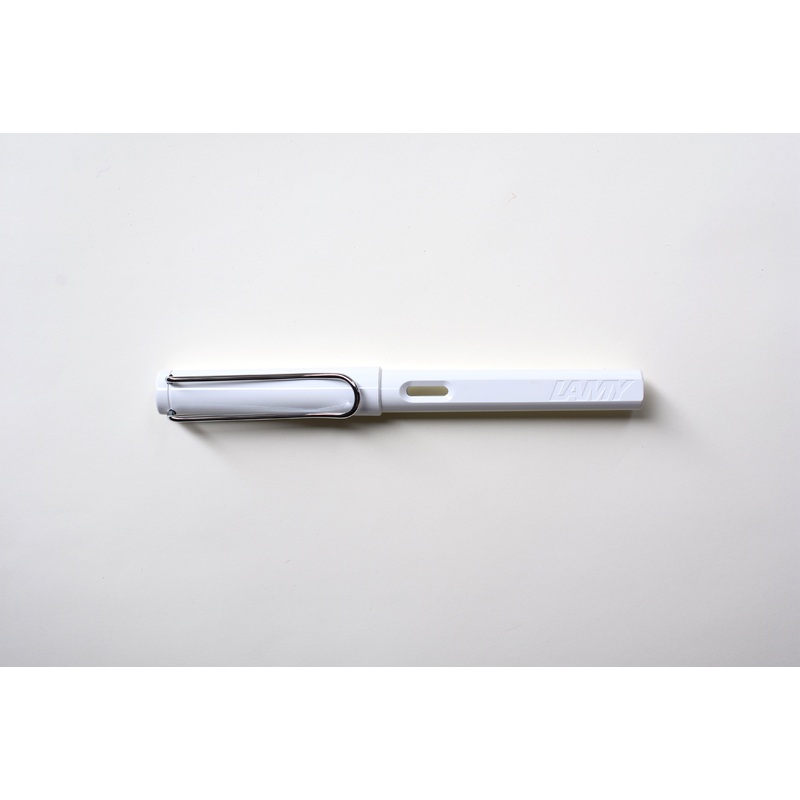 LAMY Safari Fountain Pen – White