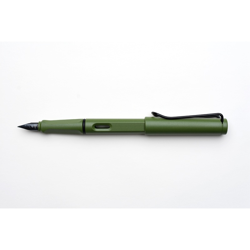 LAMY Safari Fountain Pen – Savannah Green – Special Edition