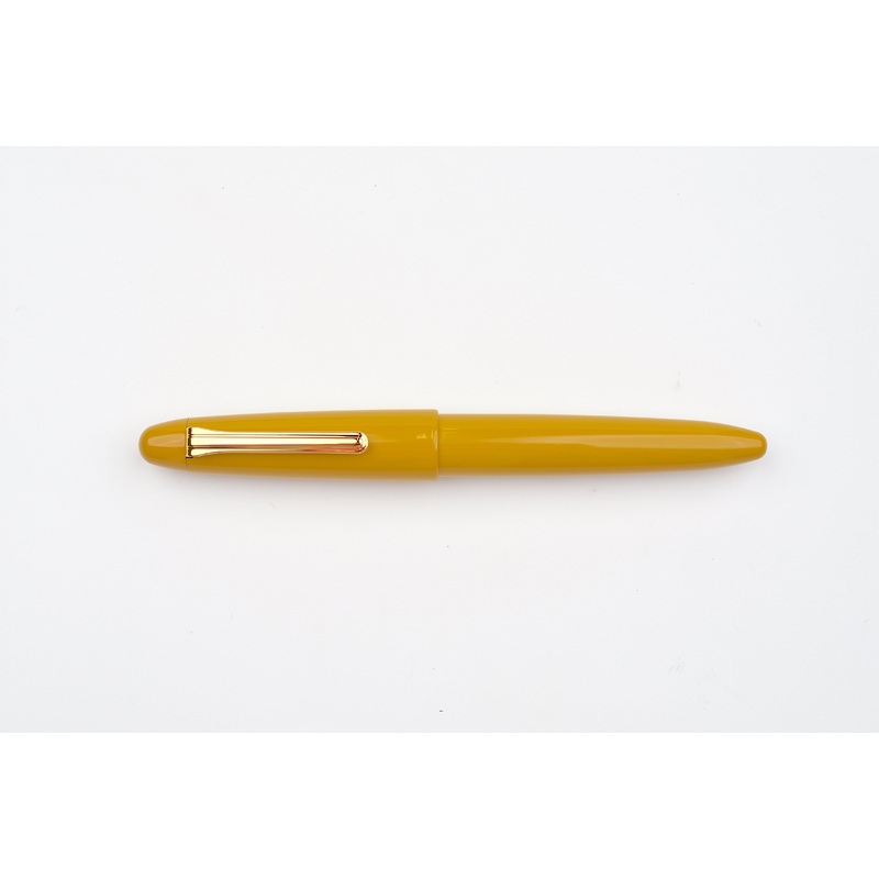 Sailor 1911 King of Pen – Color Urushi Kaga – Ebonite Fountain Pen – Sunflower